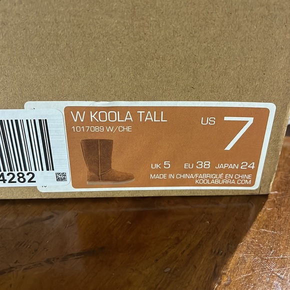 Size 7 Koola Tall Boots.  Kookaburra by UGG - Picture 4 of 4